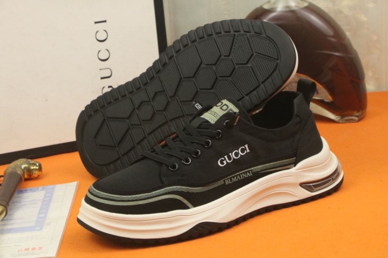 Gucci Sneakers